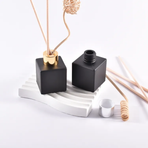 Vintage Square Matte Black Diffuser Glass Bottle